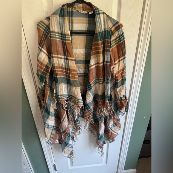 Cato‎ Brown and Cream Cape with Fringe - Picture 1 of 3